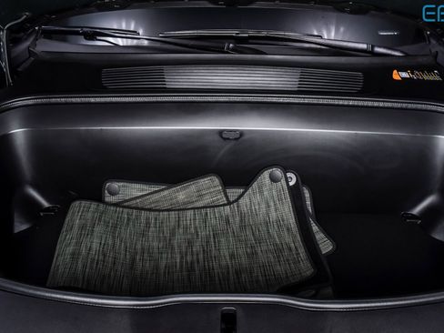 Used 2023 Rivian R1T Adventure image 9