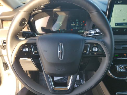 New 2026 Lincoln Corsair Reserve w/ Jet Appearance Package image 16