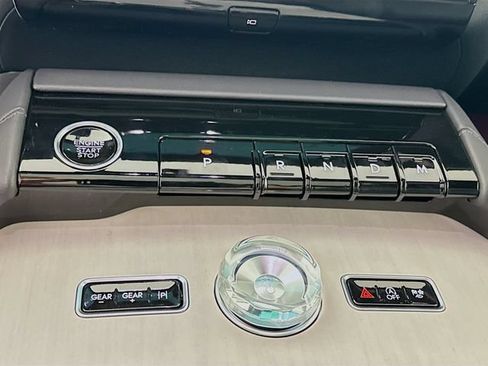 New 2026 Lincoln Navigator Reserve w/ Jet Appearance Package AWD/4WD image 17
