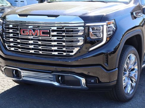New 2026 GMC Sierra 1500 Denali w/ Denali Reserve Package AWD/4WD image 4