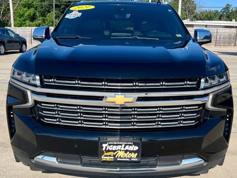 Used 2021 Chevrolet Tahoe Premier w/ Premium Package AWD/4WD image 2