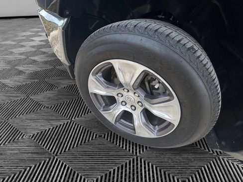 Used 2020 RAM 1500 Laramie image 14