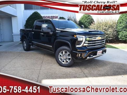New 2026 Chevrolet Silverado 2500 High Country w/ High Country Premium Package AWD/4WD image 1