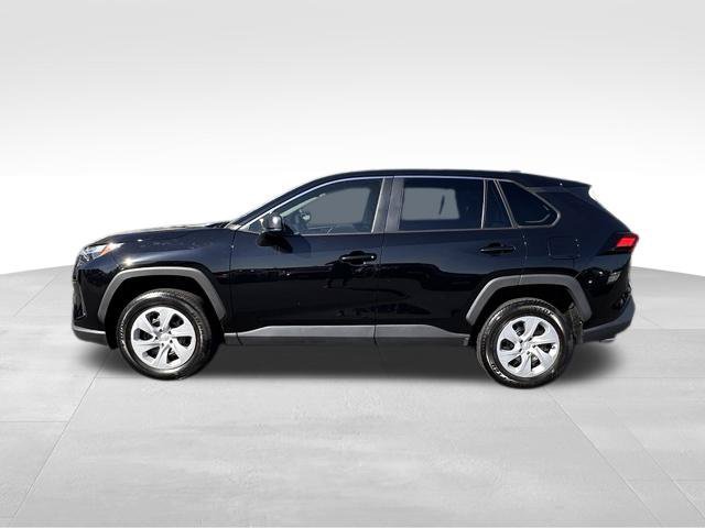 Used 2024 Toyota RAV4 LE FWD image 3
