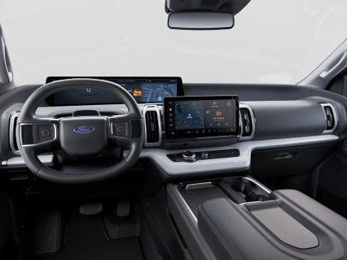 New 2025 Ford Expedition Active image 8