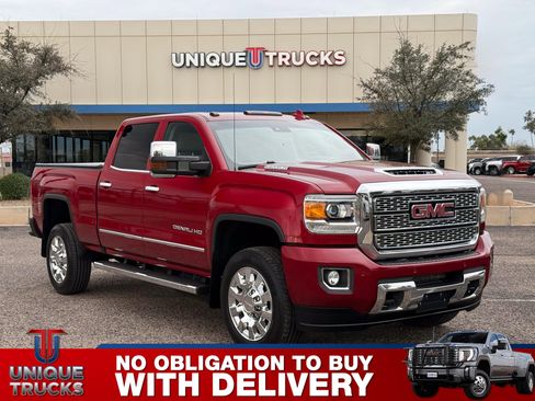 Used 2019 GMC Sierra 2500 Denali w/ Duramax Plus Package image 3