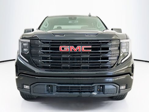 Used 2024 GMC Sierra 1500 Elevation image 2