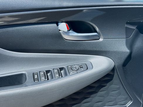 Used 2023 Hyundai Santa Fe Blue image 14