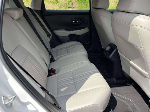 Used 2027 Honda HR-V EX-L image 21