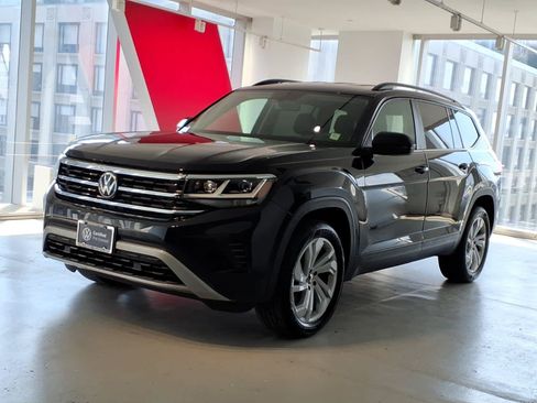 Used 2023 Volkswagen Atlas SE AWD/4WD image 1