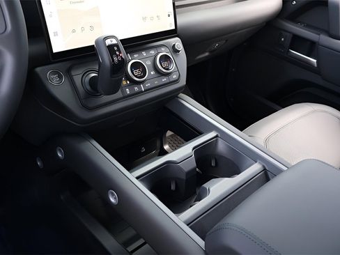 New 2026 Land Rover Defender 110 S image 27