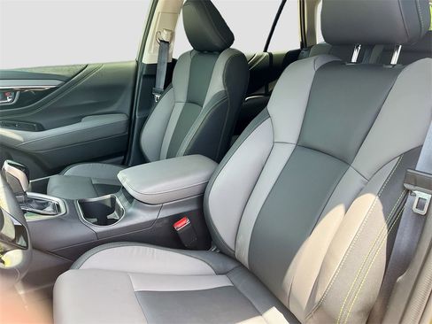 Used 2025 Subaru Outback Onyx Edition image 22