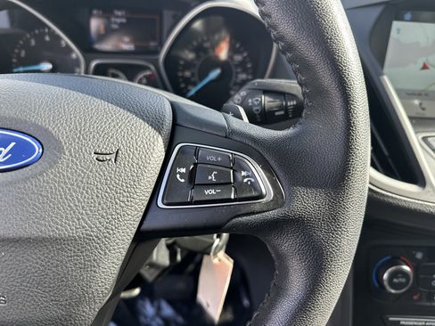 Used 2017 Ford Escape SE w/ SE Leather Comfort Package image 20