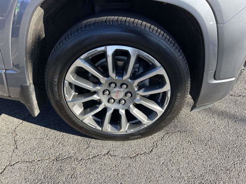 Used 2021 GMC Acadia Denali w/ Denali Ultimate Package image 9