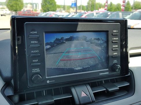 Used 2021 Toyota RAV4 XLE w/ Convenience Package AWD/4WD image 16