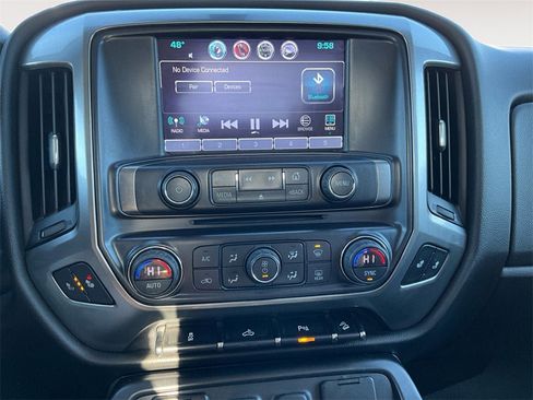 Used 2017 Chevrolet Silverado 1500 LT w/ Midnight Edition image 11