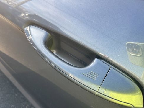 Used 2021 Ford Edge SE w/ Cargo Accessory Package image 6