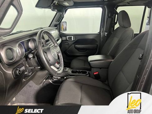 Used 2022 Jeep Wrangler Unlimited Sport AWD/4WD image 12