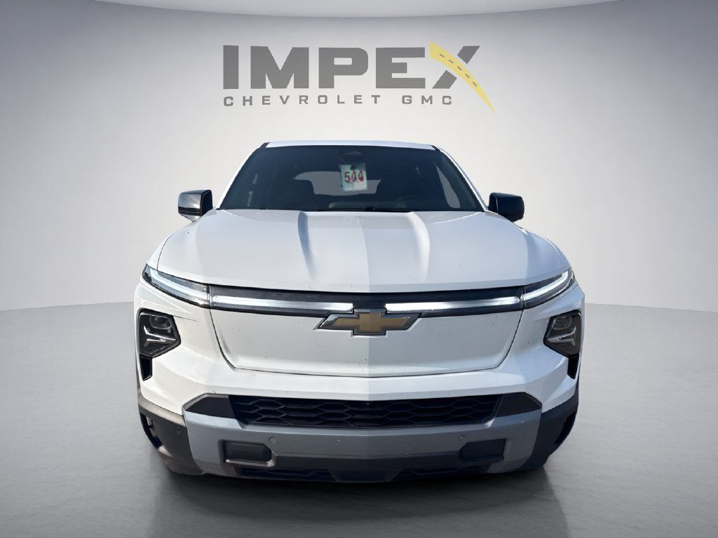 Used 2026 Chevrolet Silverado EV LT AWD/4WD image 8