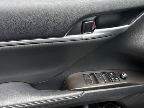 Used 2024 Toyota Camry XSE image 8