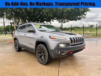 Used 2018 Jeep Cherokee Trailhawk w/ Comfort/Convenience Group