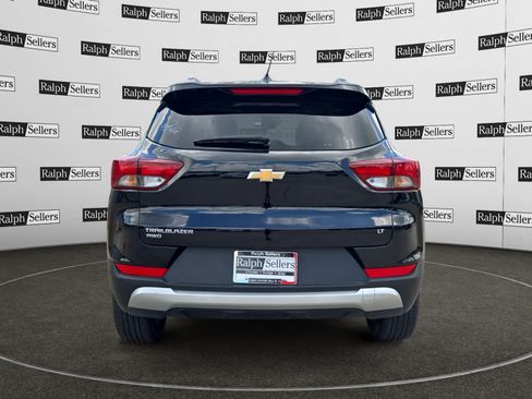 Used 2025 Chevrolet TrailBlazer LT AWD/4WD image 5