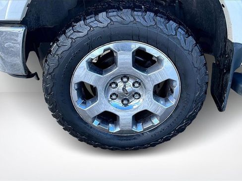 Used 2011 Ford F150 Lariat w/ Lariat Chrome Pkg image 33