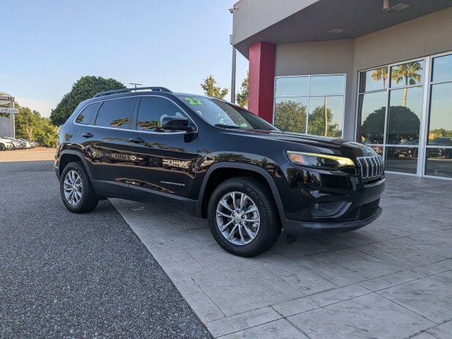 Used 2022 Jeep Cherokee Latitude Lux AWD/4WD image 2
