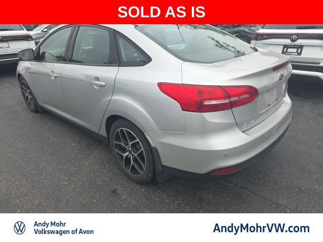 Used 2017 Ford Focus SEL w/ Cold Weather Package FWD image 4