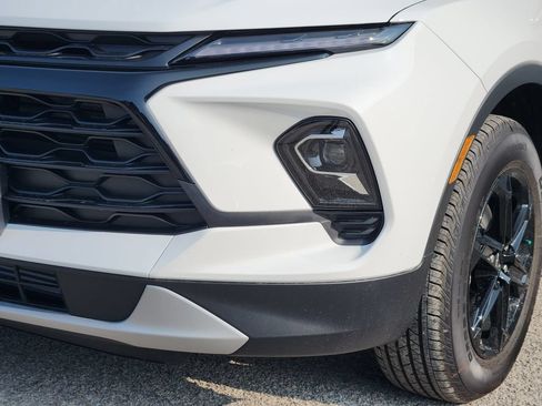New 2026 Chevrolet Blazer LT w/ Midnight/Sport Edition FWD image 6