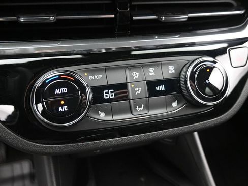 New 2026 Buick Envista Sport Touring w/ Convenience I Package FWD image 21