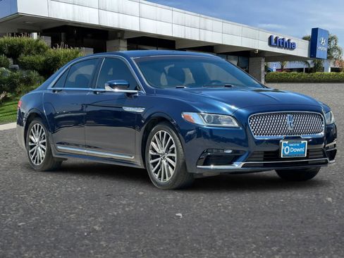 Used 2017 Lincoln Continental Select FWD image 10