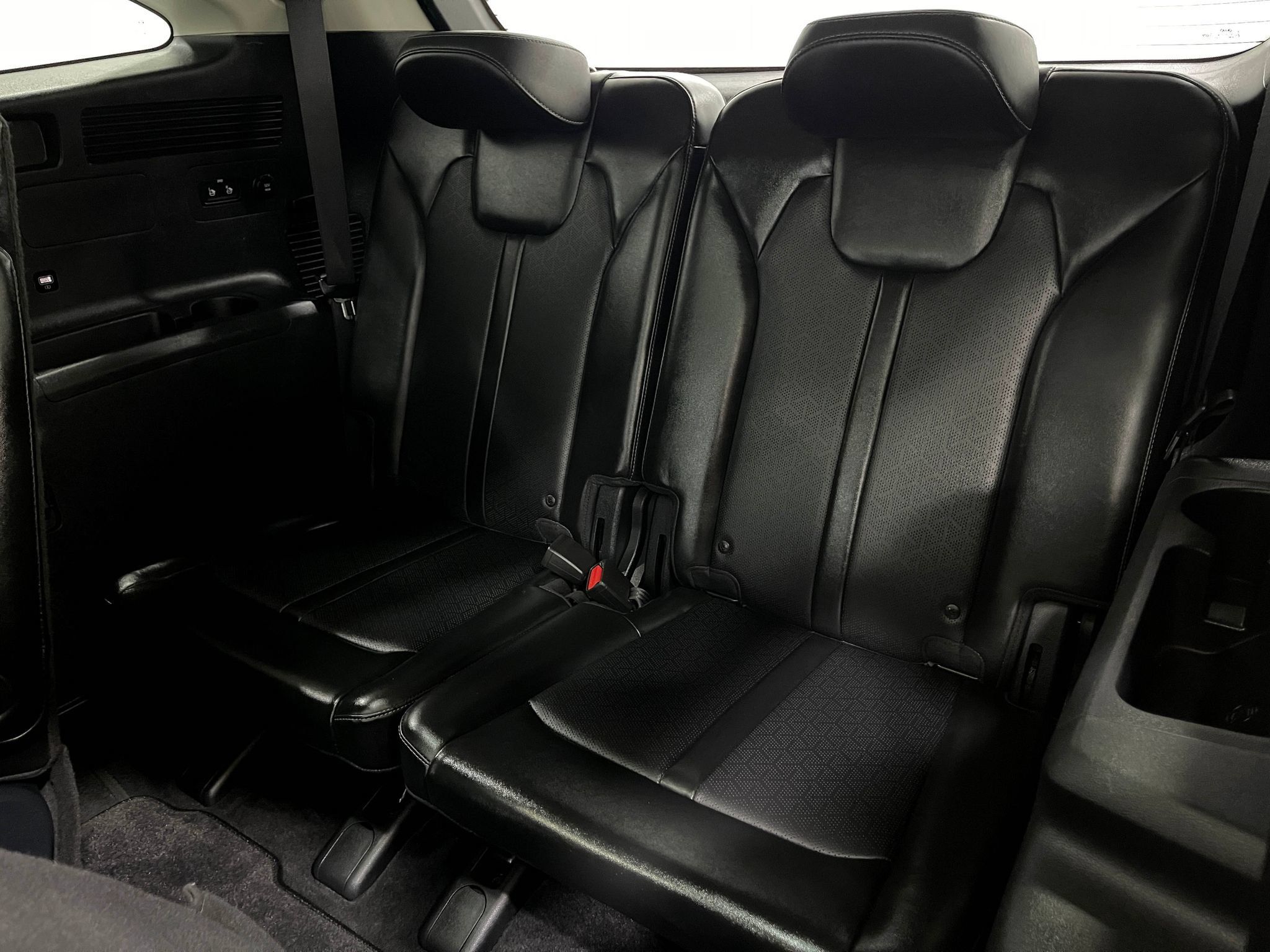 Used 2021 Kia Sorento EX w/ Panoramic Sunroof Package AWD/4WD image 30