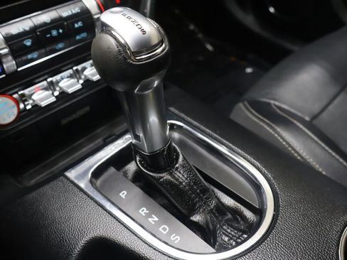 Used 2017 Ford Mustang Premium RWD image 31
