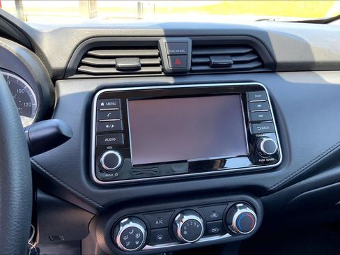 Used 2024 Nissan Versa S FWD image 26