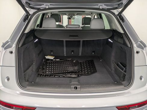 Used 2022 Audi Q5 2.0T Premium Plus w/ Premium Plus Package AWD/4WD image 24