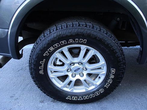 Used 2017 Ford F150 Lariat w/ Equipment Group 501A Mid AWD/4WD image 19