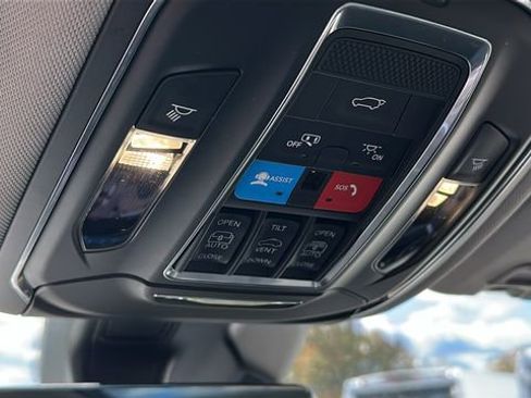 Used 2023 Jeep Grand Cherokee 30th Anniversary image 21