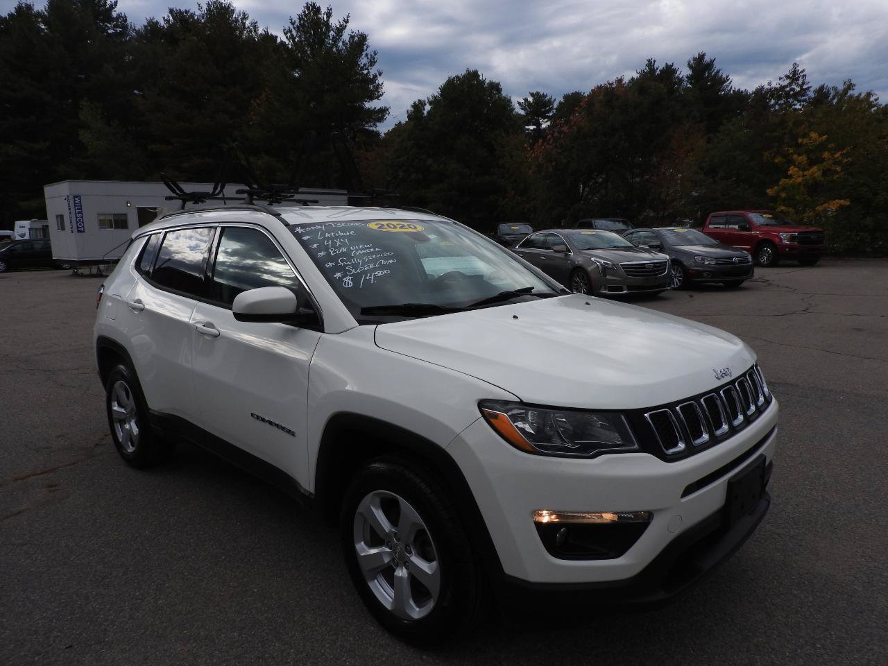 Used 2020 Jeep Compass Latitude AWD/4WD image 2