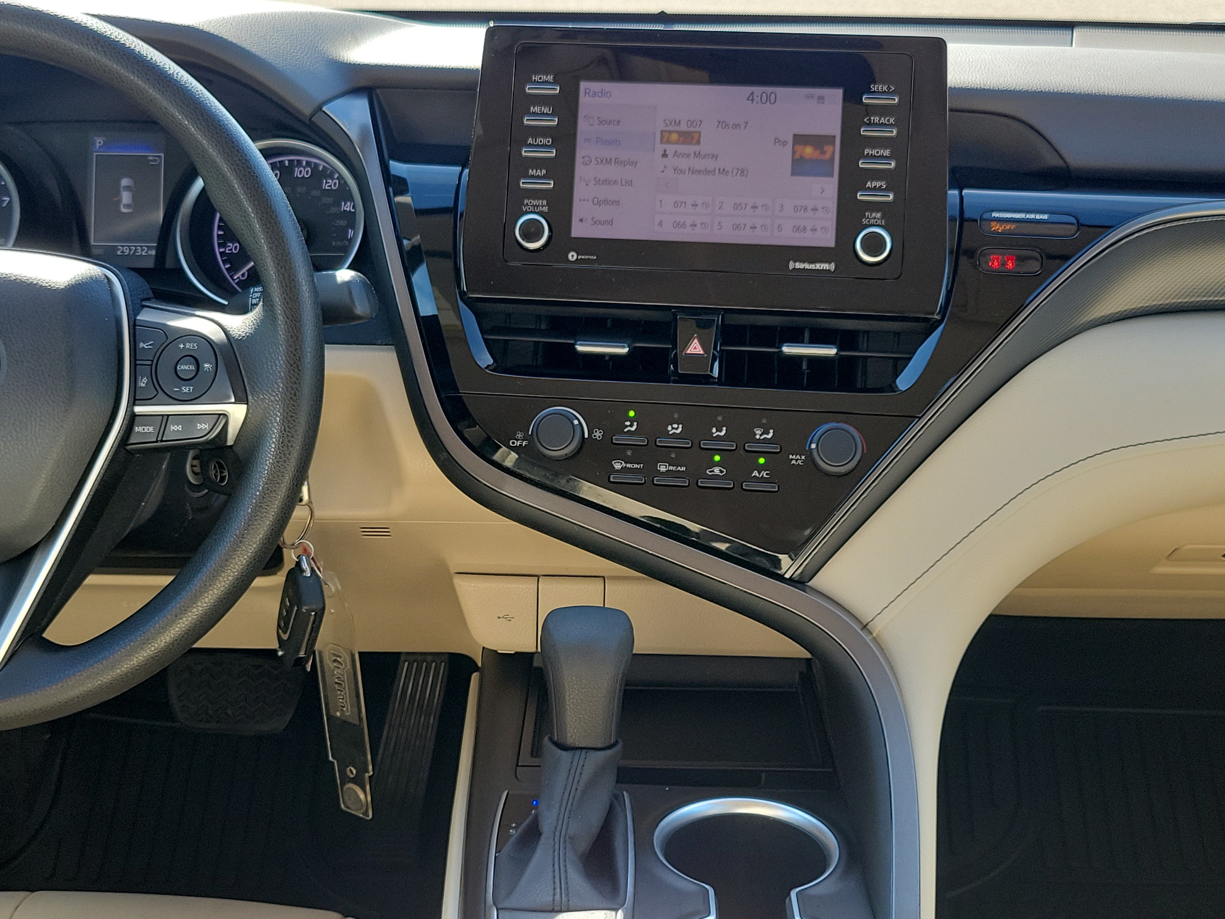 Used 2021 Toyota Camry LE FWD image 18