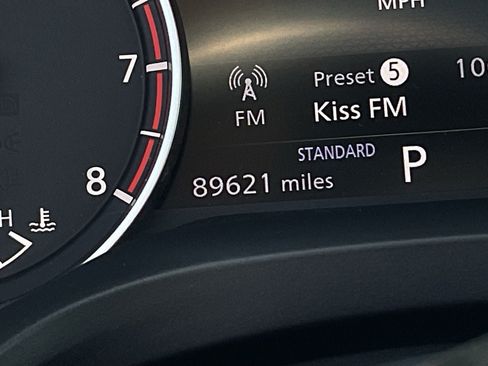 Used 2021 Nissan Rogue SV w/ Premium Package FWD image 42