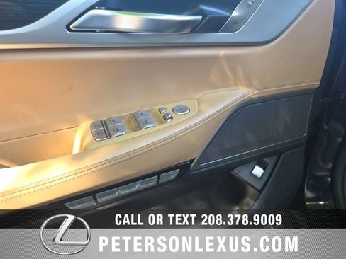 Used 2018 BMW 750i RWD image 25