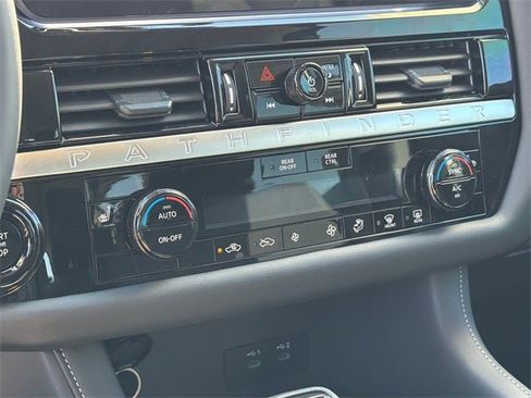 New 2026 Nissan Pathfinder SV image 17