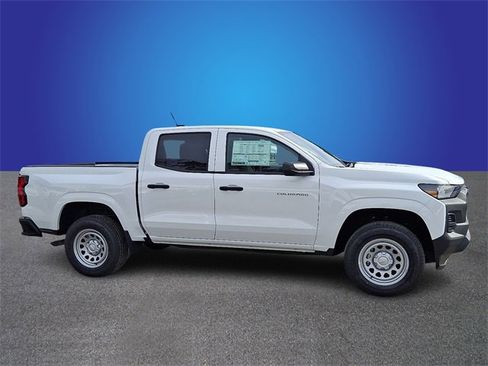 New 2026 Chevrolet Colorado W/T image 3