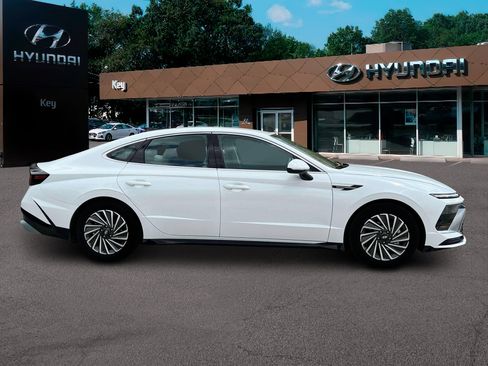 New 2025 Hyundai Sonata SEL FWD image 9