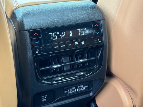 Used 2023 Jeep Grand Cherokee L Summit w/ Advanced Protech Group IV AWD/4WD image 14