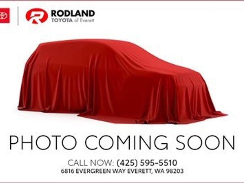 Used 2019 Toyota C-HR XLE image 1