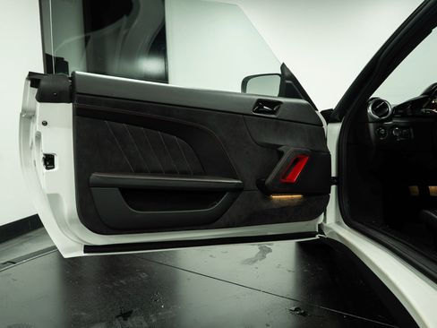 Used 2020 Lotus Evora image 7