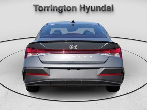 New 2025 Hyundai Elantra Sport image 6