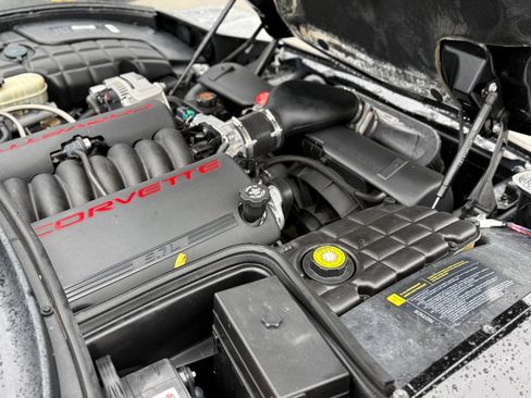 Used 1998 Chevrolet Corvette Coupe w/ Memory Pkg image 13